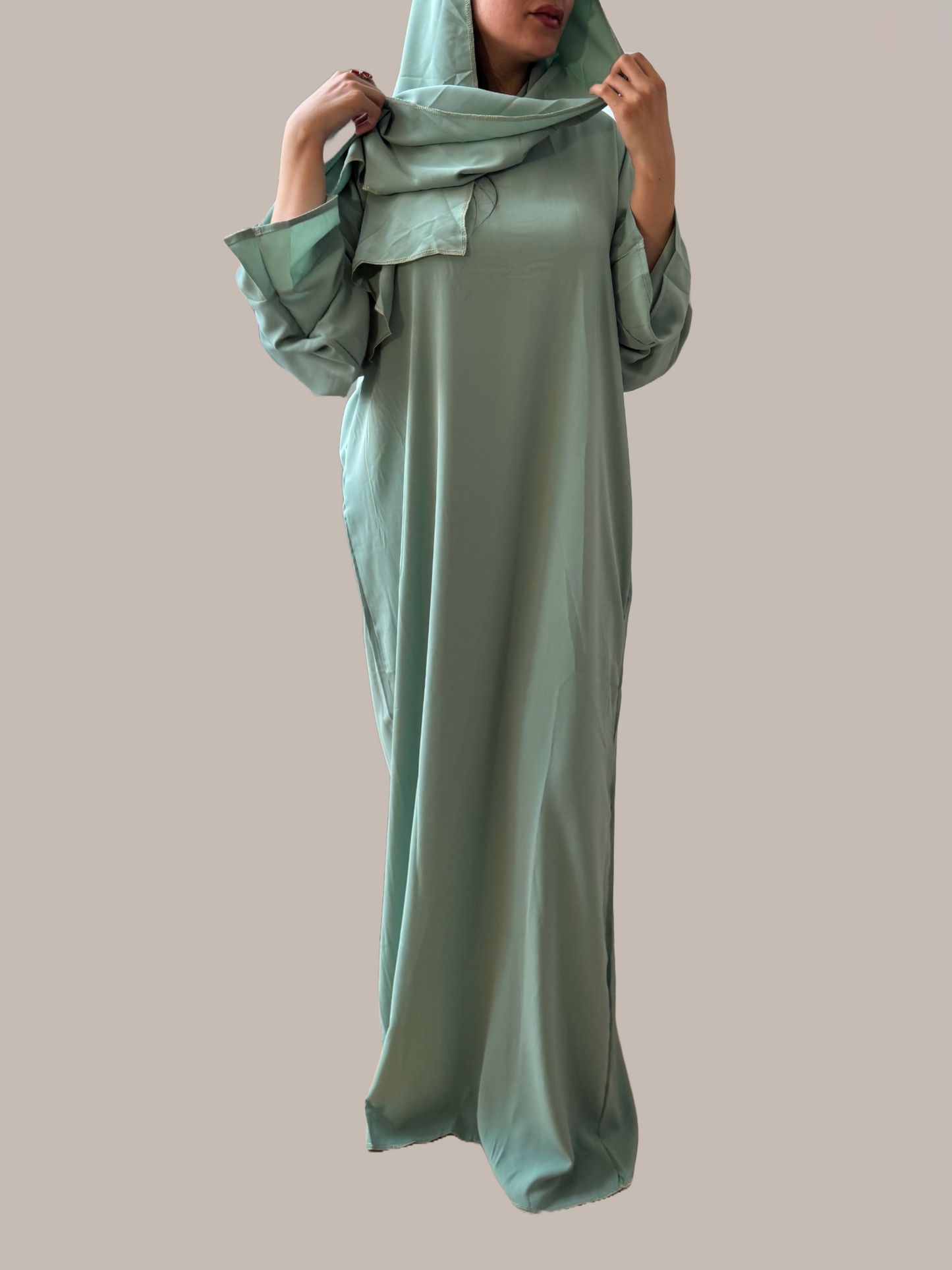Jellaba vert sauge avec Hijab