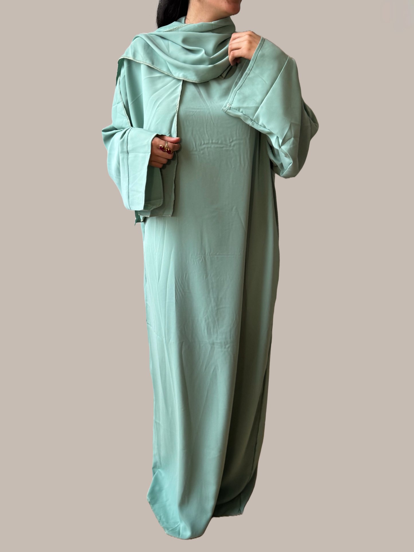 Jellaba vert sauge avec Hijab